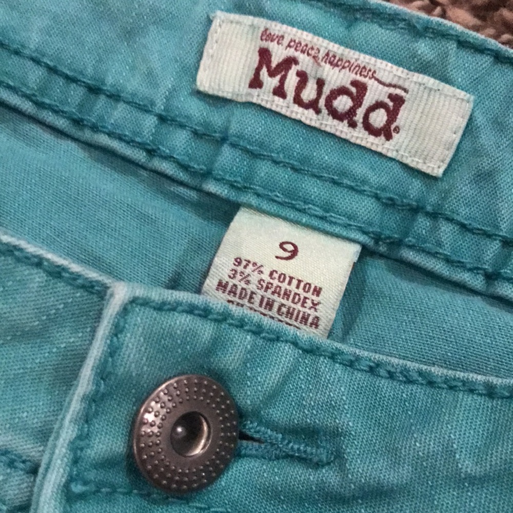 Shorts - Picture 5 of 5